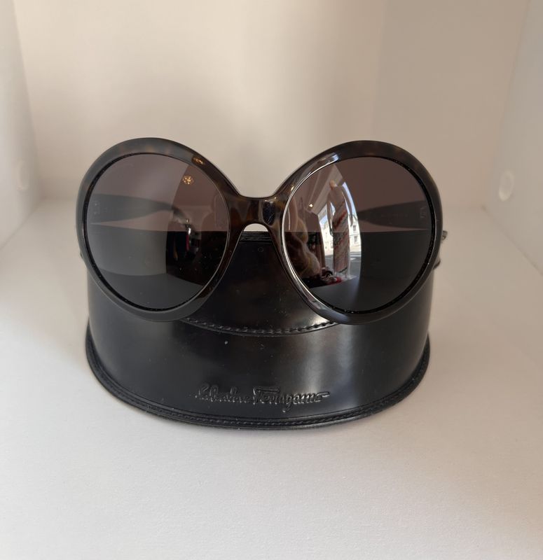 102382 - Salvatore Ferragamo Solbriller 