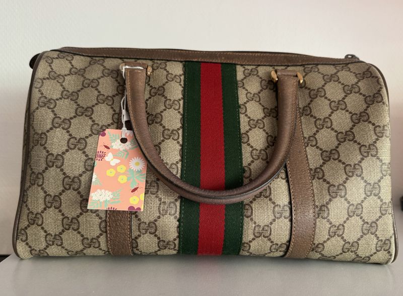 101893- Gucci Boston bag