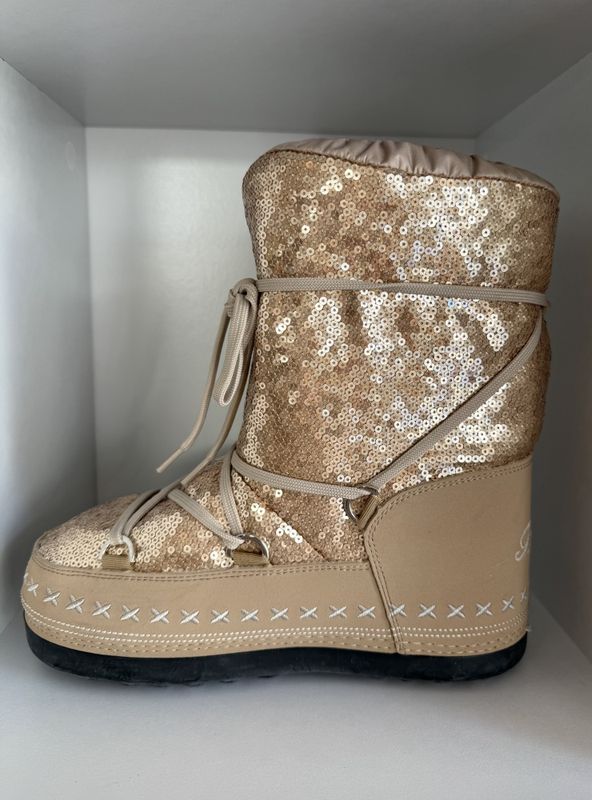 102438- Moonboots Bogner