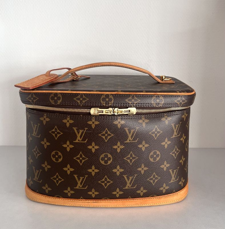 102630 - Louis Vuitton Nice Vanity Beautybox