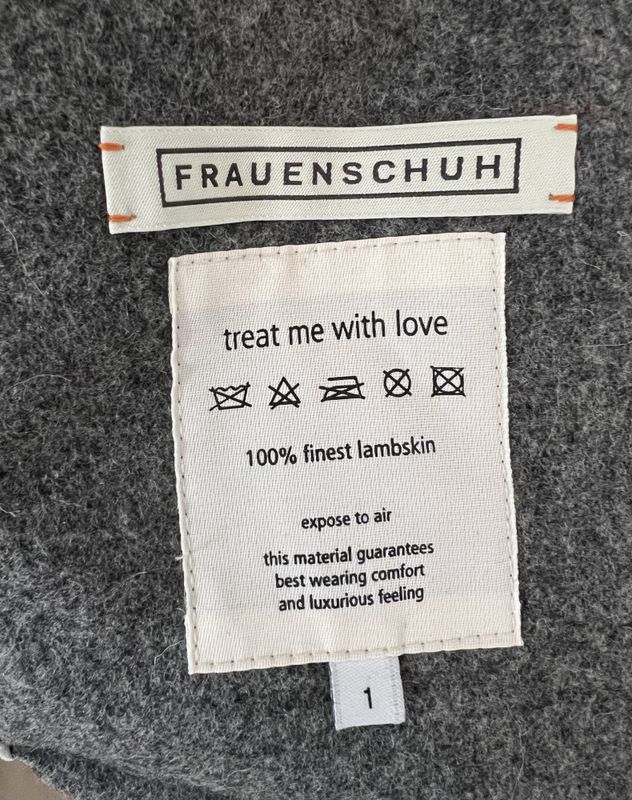 102200 - FRAUENSCHUH Vendbar Lammeskinnsjakke