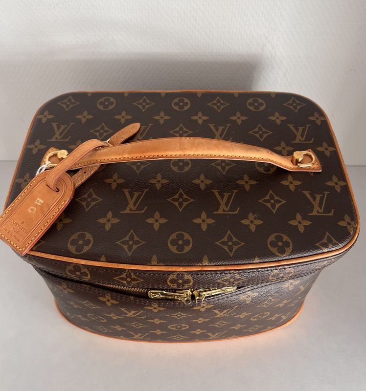 102630 - Louis Vuitton Nice Vanity Beautybox