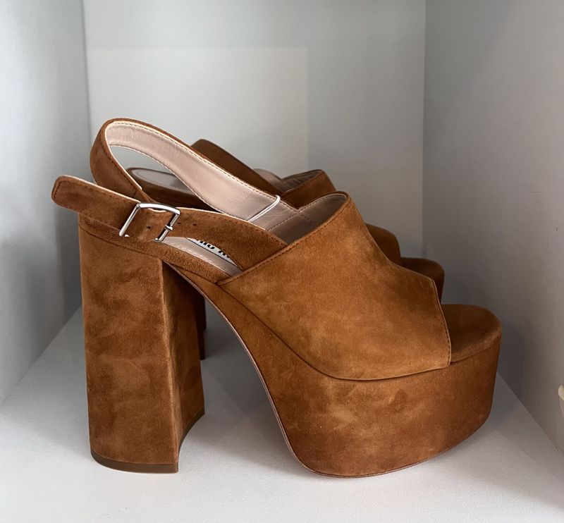 102249 - Miu Miu Suede Platform Sandal 