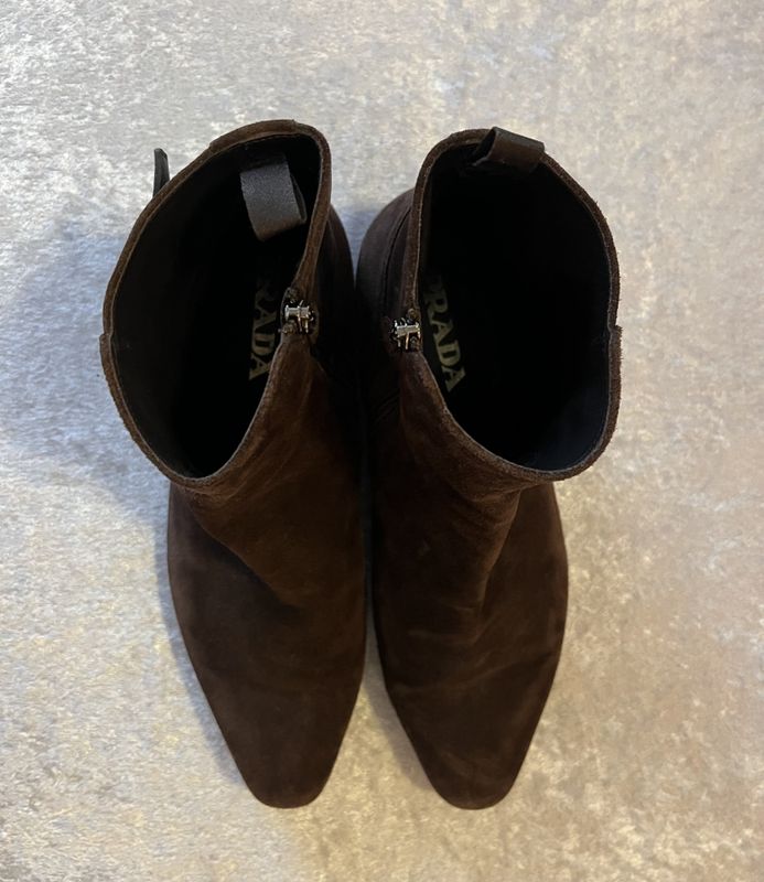 50230 - PRADA boots 