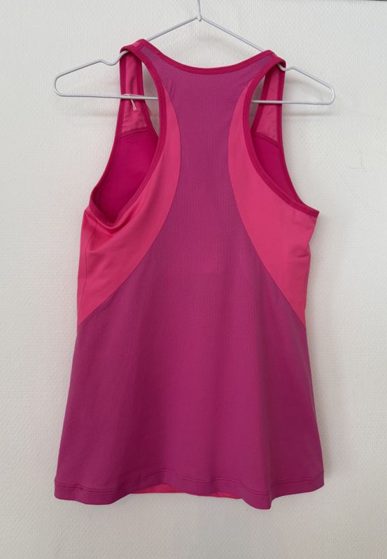 102568 - Topp Nike