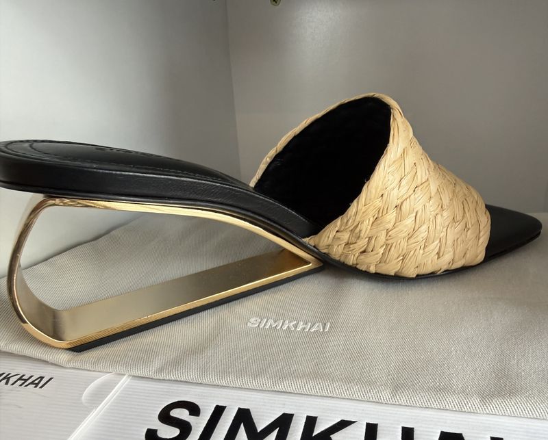 102602- SIMKHAI sandal