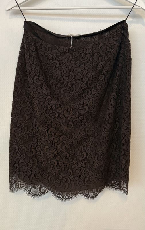 102463- Valentino skjørt