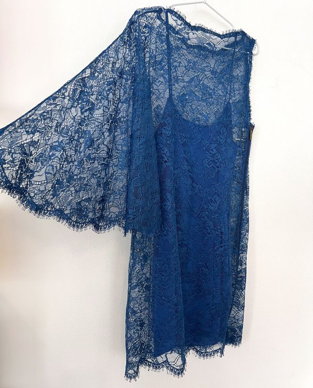 102490 - Emilio Pucci One-Shoulder Lace Dress Blue