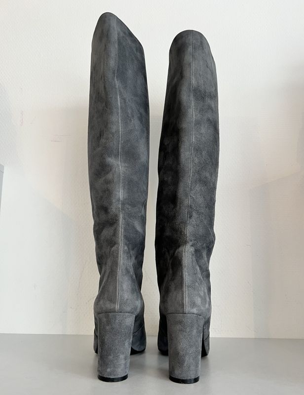 102636 - Vero Cuoio Suede Knee High Boots